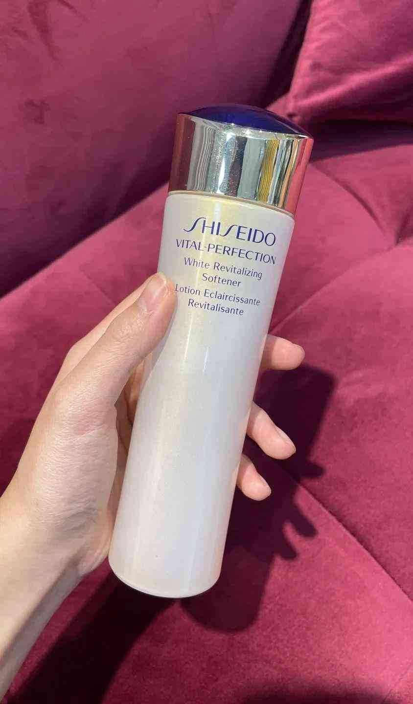 额头黑用什么彩妆化妆品好(比较黑的人化妆用什么化妆品)插图14 额头黑用什么彩妆化妆品好(比较黑的人化妆用什么化妆品)插图14