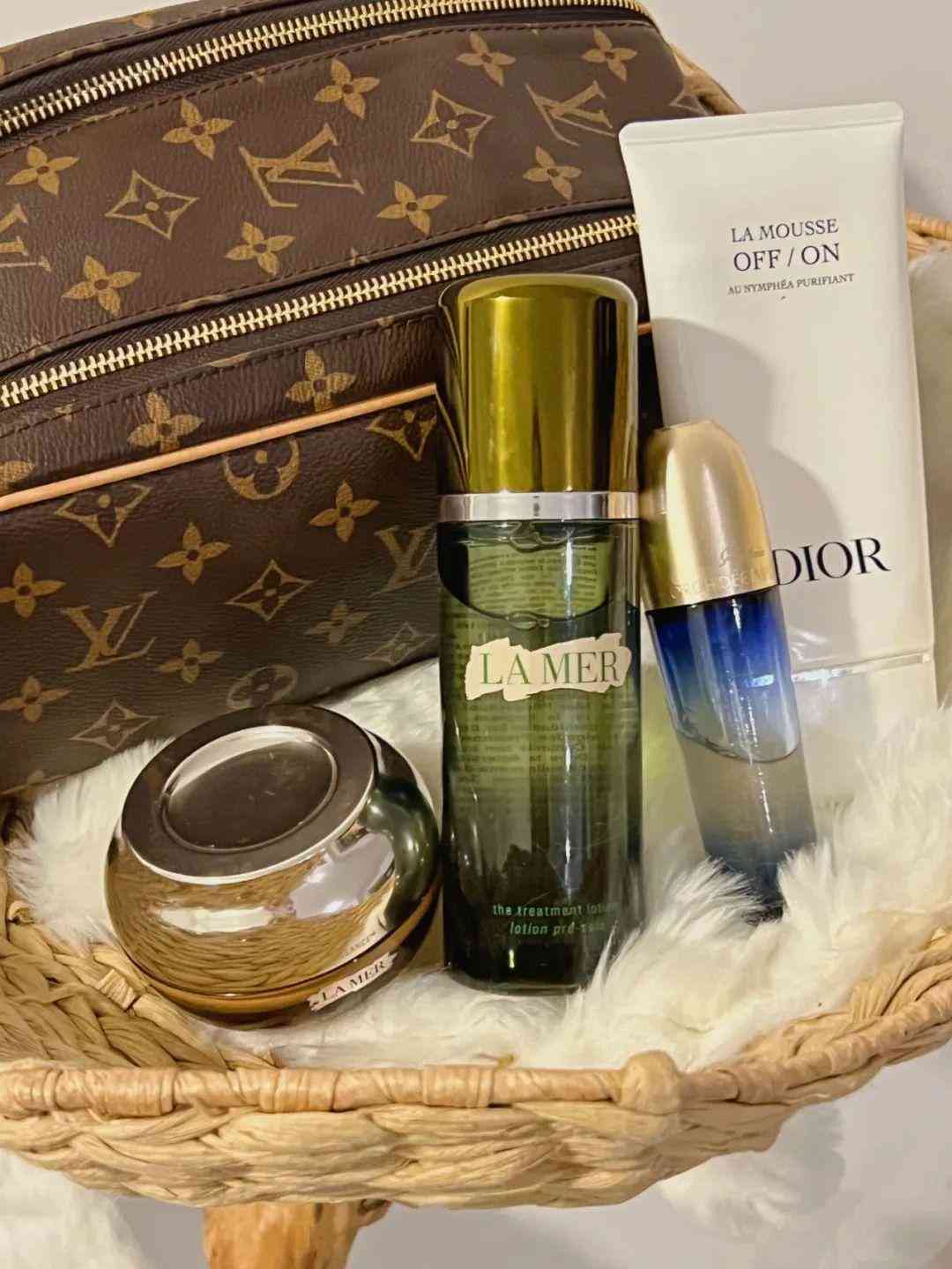 额头黑用什么彩妆化妆品好(比较黑的人化妆用什么化妆品)插图35