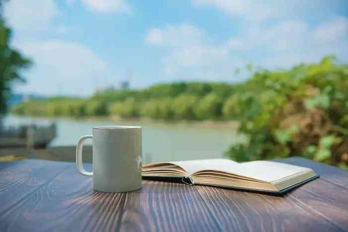 如何对着镜子拍化妆品视频(怎么对着镜子拍出好看的视频)插图4 如何对着镜子拍化妆品视频(怎么对着镜子拍出好看的视频)插图4