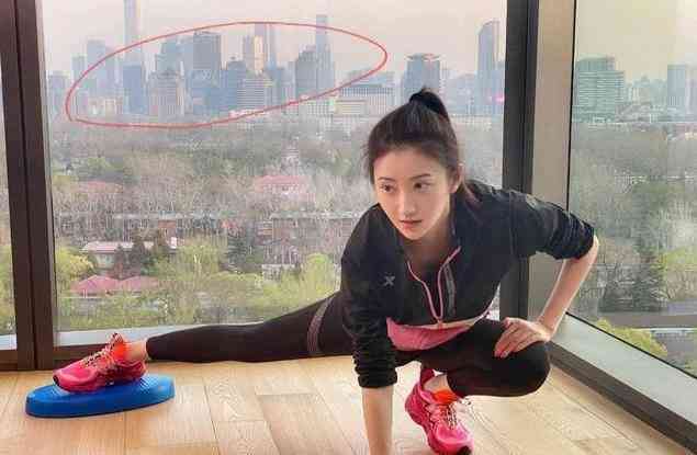 女人卖5万化妆品(女人卖5万化妆品怎么样)插图18