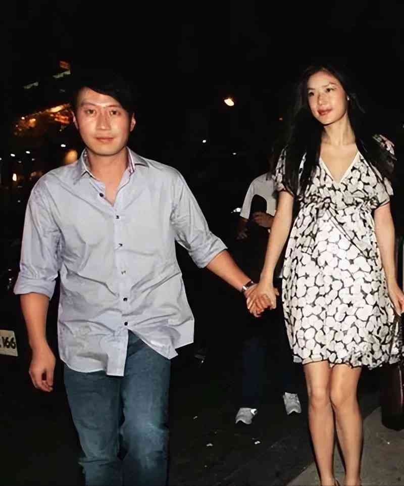 女人卖5万化妆品(女人卖5万化妆品怎么样)插图31