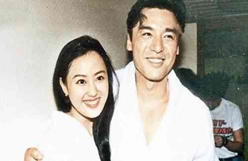 女人卖5万化妆品(女人卖5万化妆品怎么样)插图35