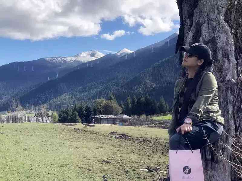 西藏有名的化妆品一手货源(西藏化妆品牌)插图4 西藏有名的化妆品一手货源(西藏化妆品牌)插图4