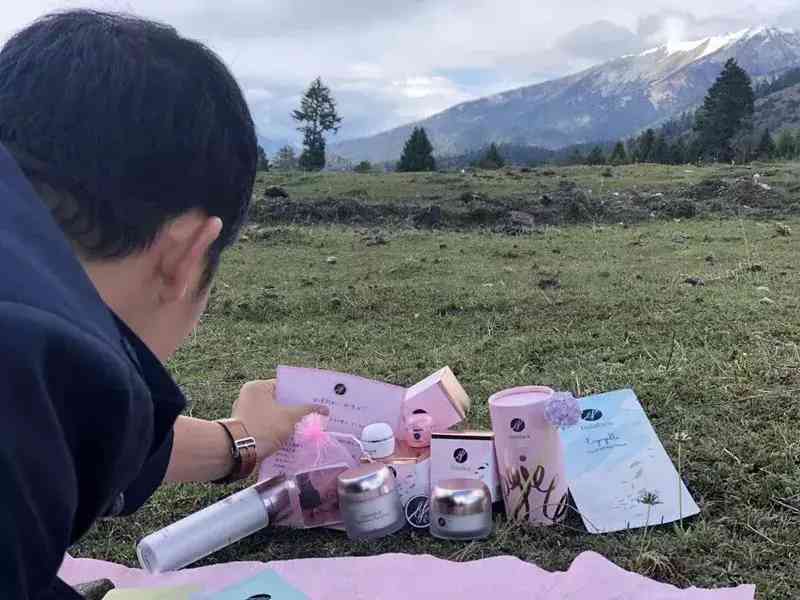 西藏有名的化妆品一手货源(西藏化妆品牌)插图8 西藏有名的化妆品一手货源(西藏化妆品牌)插图8