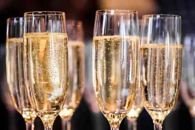 法国雅士邦德化妆品(雅邦化妆品公司)插图2