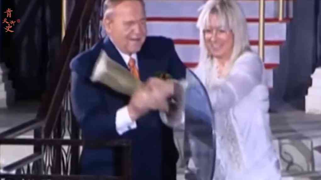 全球十大化妆品创始人(中国化妆品十大企业家)插图19 全球十大化妆品创始人(中国化妆品十大企业家)插图19