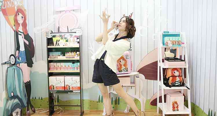 化妆品店彩妆中岛(公关演说稿的正文分为部分)插图1