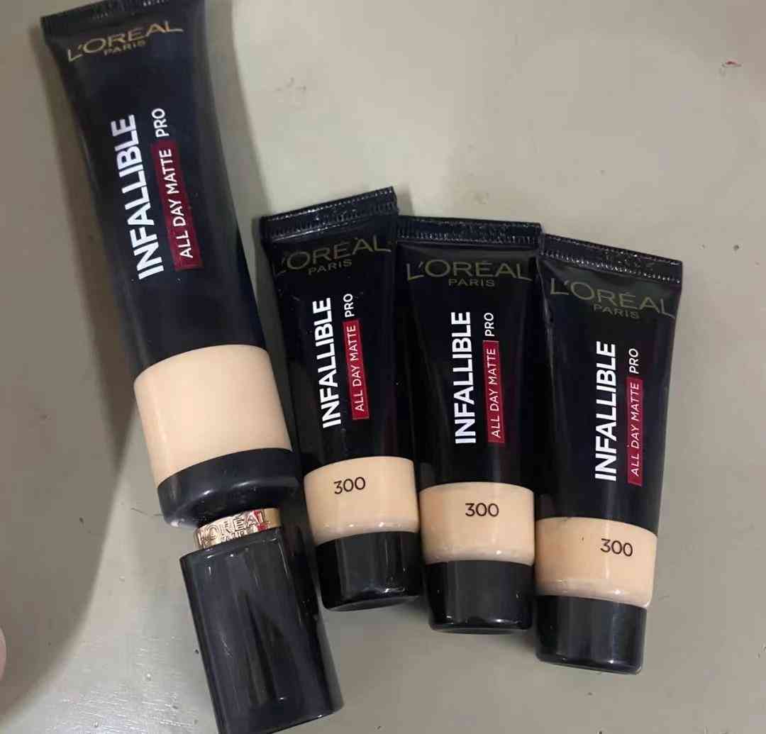 哪种化妆品用着不油腻(化妆品不油腻的什么牌子好)插图4 哪种化妆品用着不油腻(化妆品不油腻的什么牌子好)插图4