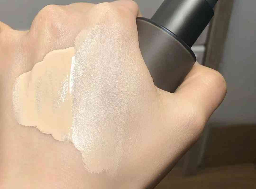 哪种化妆品用着不油腻(化妆品不油腻的什么牌子好)插图11 哪种化妆品用着不油腻(化妆品不油腻的什么牌子好)插图11