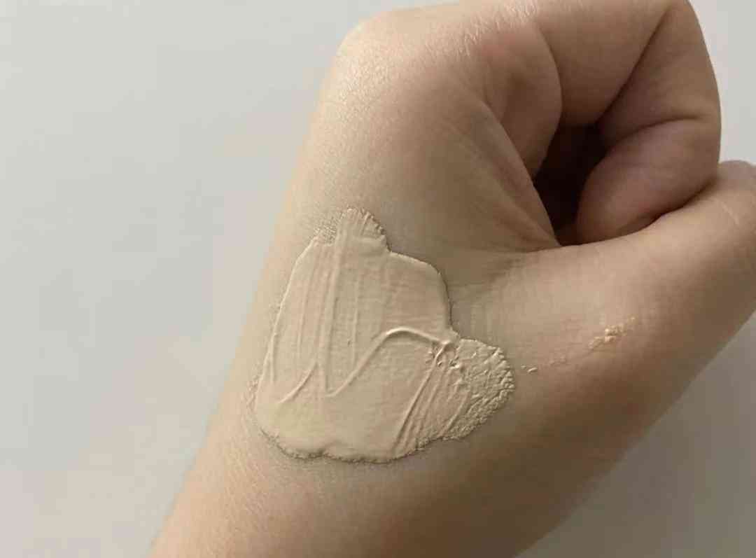 哪种化妆品用着不油腻(化妆品不油腻的什么牌子好)插图15 哪种化妆品用着不油腻(化妆品不油腻的什么牌子好)插图15