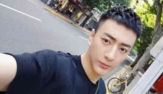 直播吵架卖化妆品(直播吵架卖化妆品是真的吗)插图22 直播吵架卖化妆品(直播吵架卖化妆品是真的吗)插图22