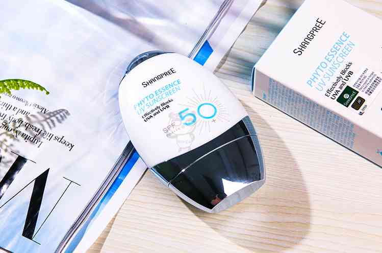 什么是可以一起用的化妆品(各种品牌的化妆品可以一起用吗)插图25 什么是可以一起用的化妆品(各种品牌的化妆品可以一起用吗)插图25