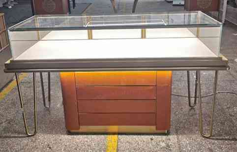 佛山化妆品展示柜定做(佛山展示柜厂家)插图1