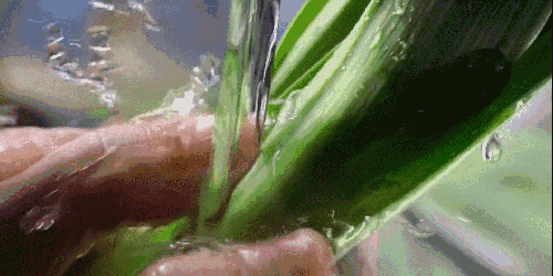 化妆品上面残留怎么去除(化妆品残留在脸上怎么办)插图4