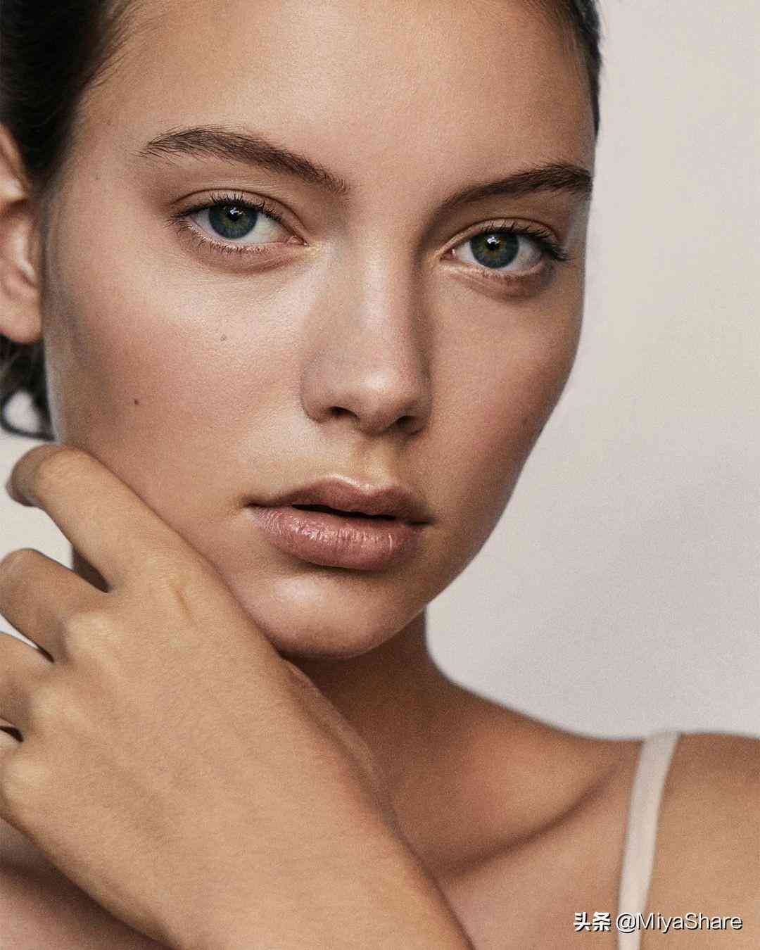 化妆品不当长痘该怎办(乱用化妆品导致长痘)插图5