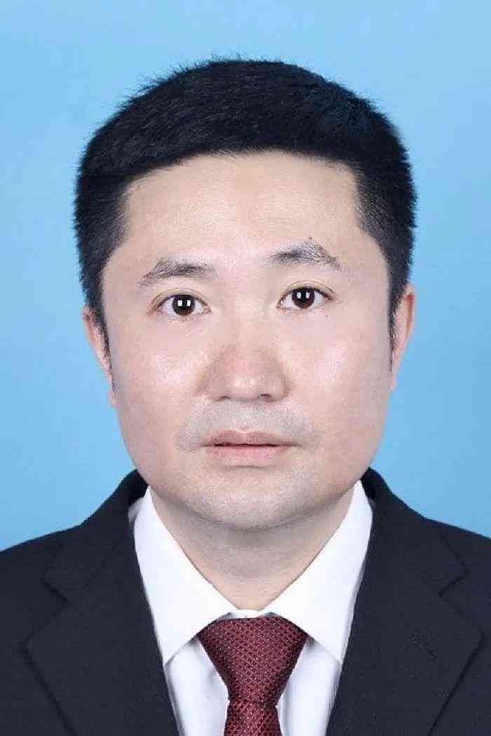 椒江区化妆品展柜厂电话(化妆箱批发厂家)插图8