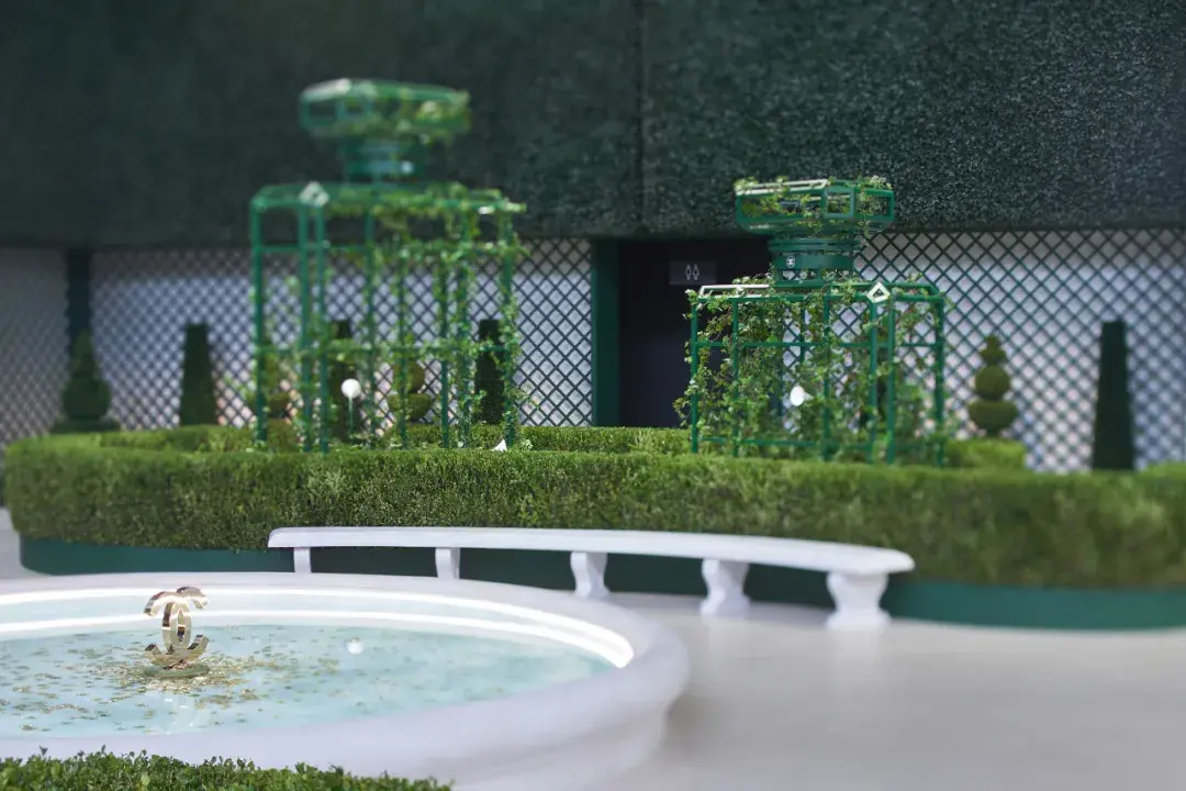 香奈儿化妆品怎么没封口(香奈儿香水没有塑封)插图8