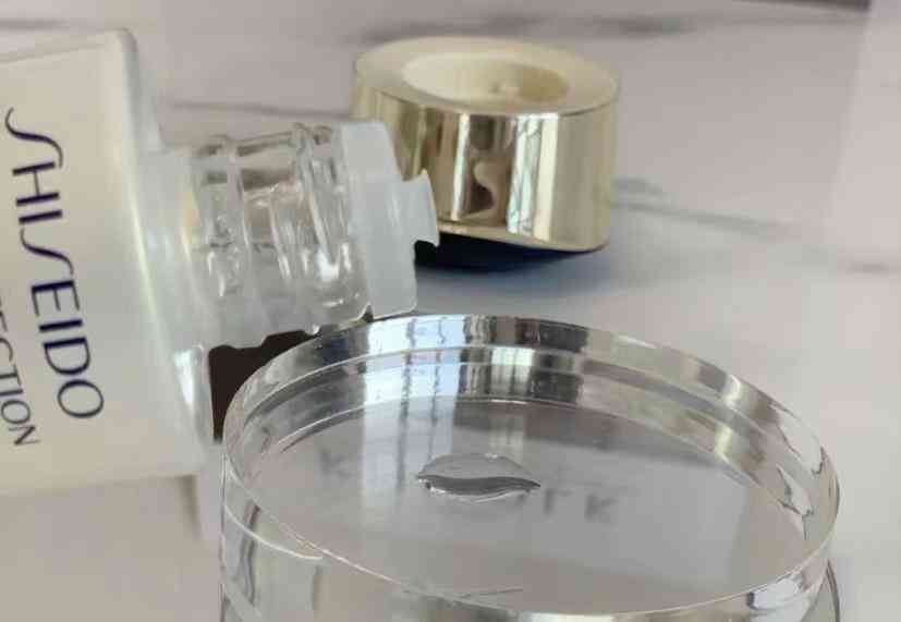 家里妈妈的化妆品怎么样(妈妈买化妆品)插图2