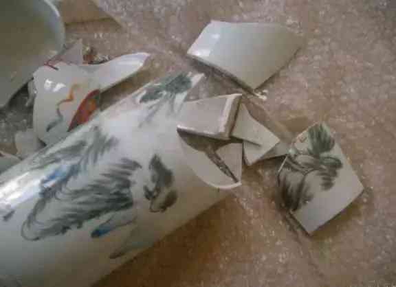 贵重物品化妆品快递暴力(化妆品发什么快递安全)插图12 贵重物品化妆品快递暴力(化妆品发什么快递安全)插图12