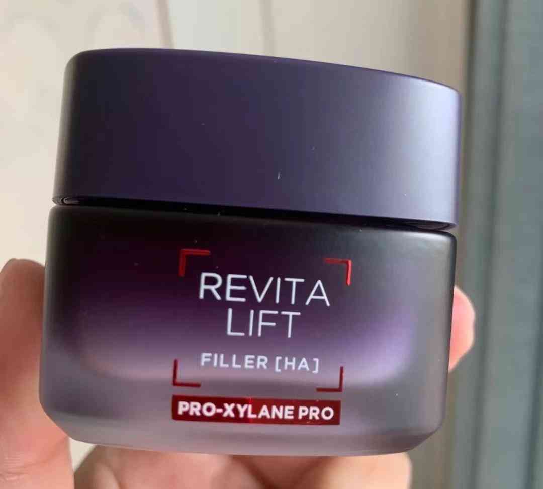 啥牌子化妆品最好(啥牌子化妆品最好最安全)插图1