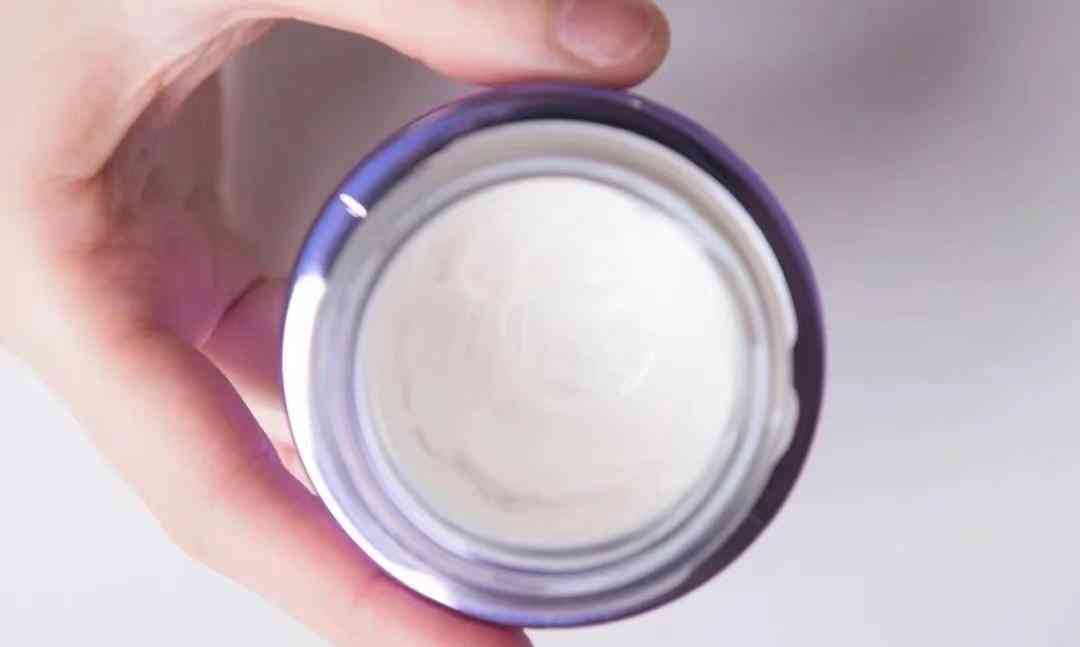 啥牌子化妆品最好(啥牌子化妆品最好最安全)插图7