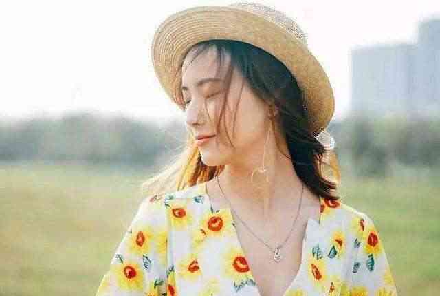 水百合化妆品(关于三的成语故事)