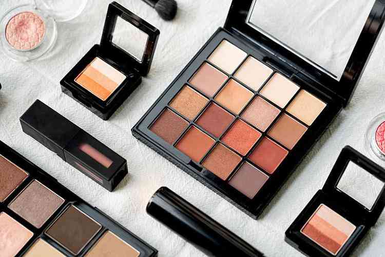 中国化妆品为何不如日韩(中国化妆品为何不如日韩好)