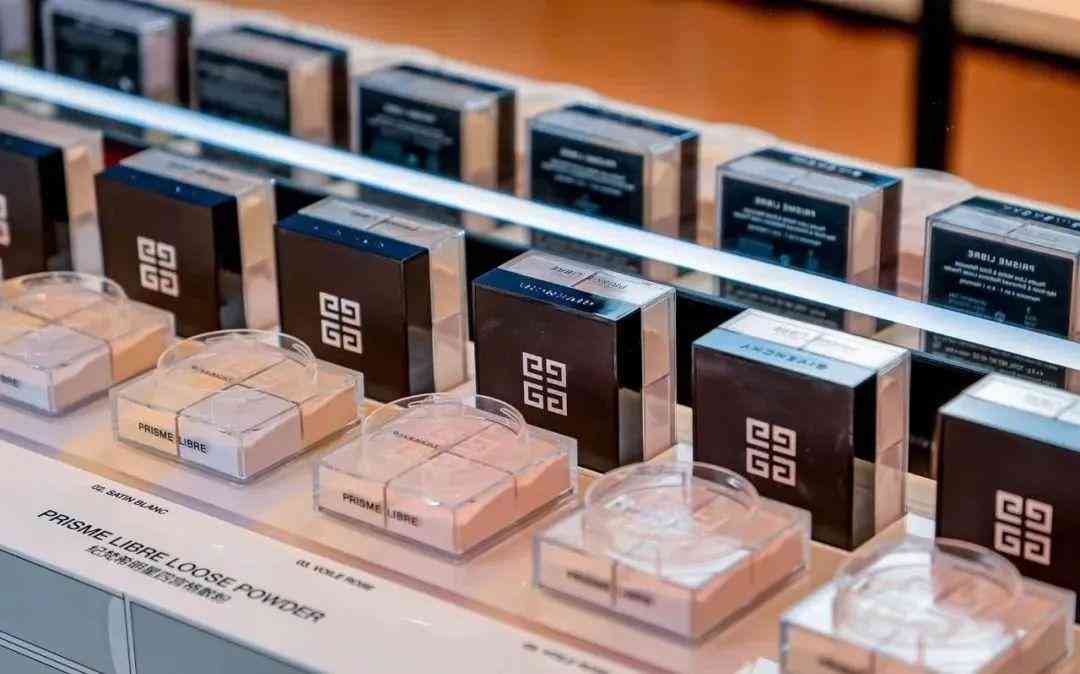 书架布置化妆品效果图图片(书架布置化妆品效果图图片高清)插图11