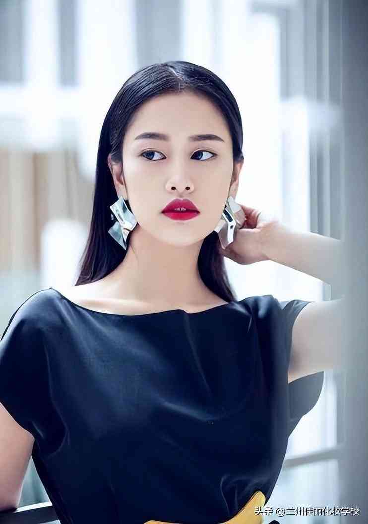 妆美化妆品怎么用(怎么用化妆品化妆)插图1 妆美化妆品怎么用(怎么用化妆品化妆)插图1