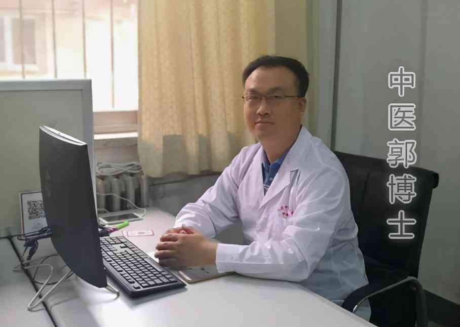 换化妆品脸红起痘痘怎么办(换化妆品脸红起痘痘怎么办呢)