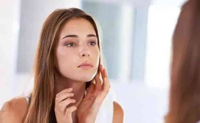 化妆品可以去油脂吗(油脂的皮肤用什么化妆品好)插图4 化妆品可以去油脂吗(油脂的皮肤用什么化妆品好)插图4