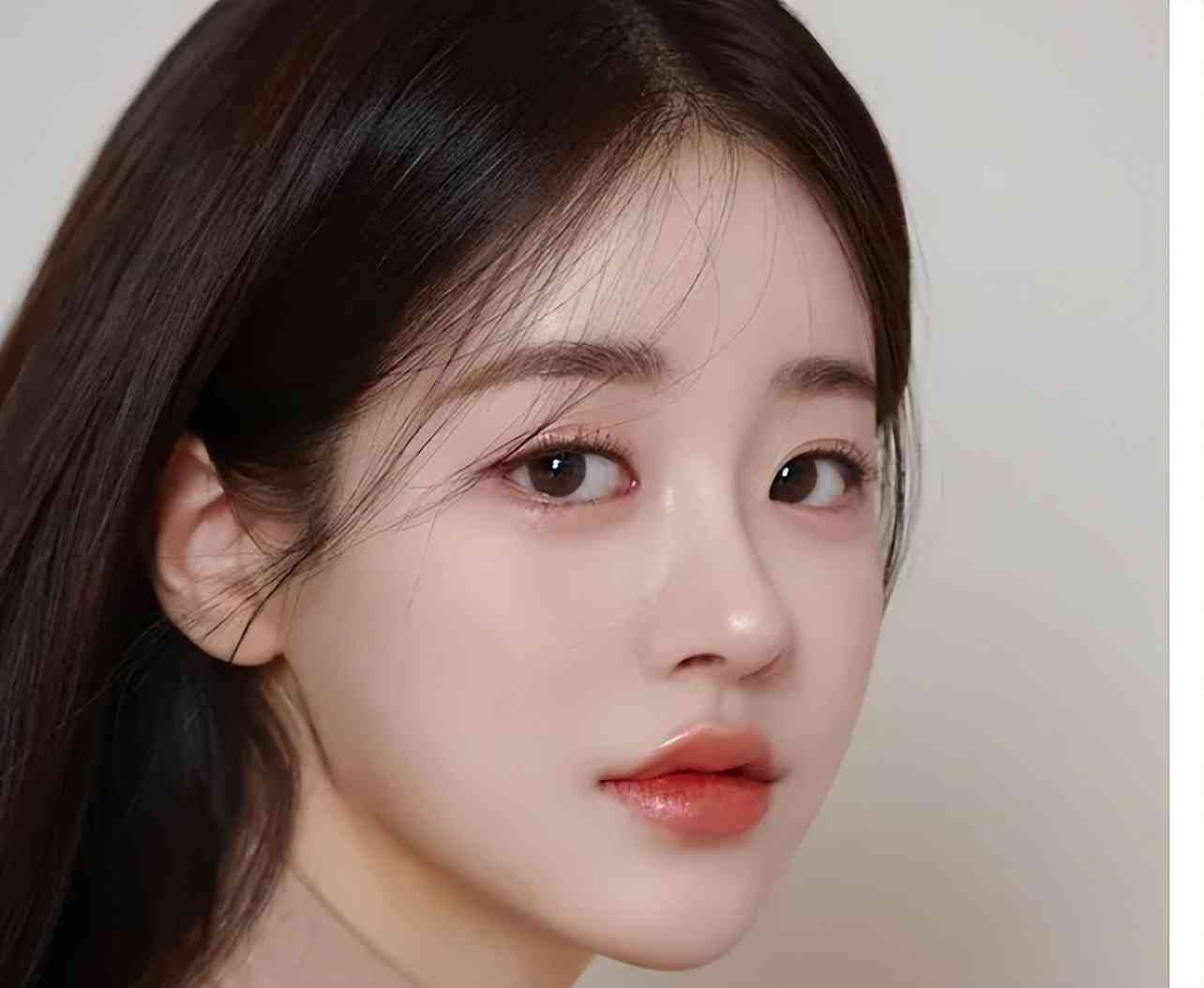 化淡妆需要什么化妆品(初学化妆需要哪些东西)