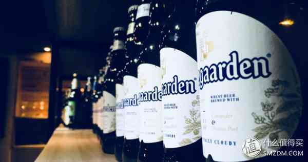 化妆品铝瓶有几种颜色的(化妆品的瓶子是什么材质)插图4 化妆品铝瓶有几种颜色的(化妆品的瓶子是什么材质)插图4