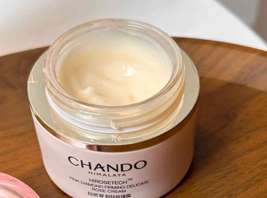 哪种化妆品保湿最好最安全(什么化妆品最保湿)插图4