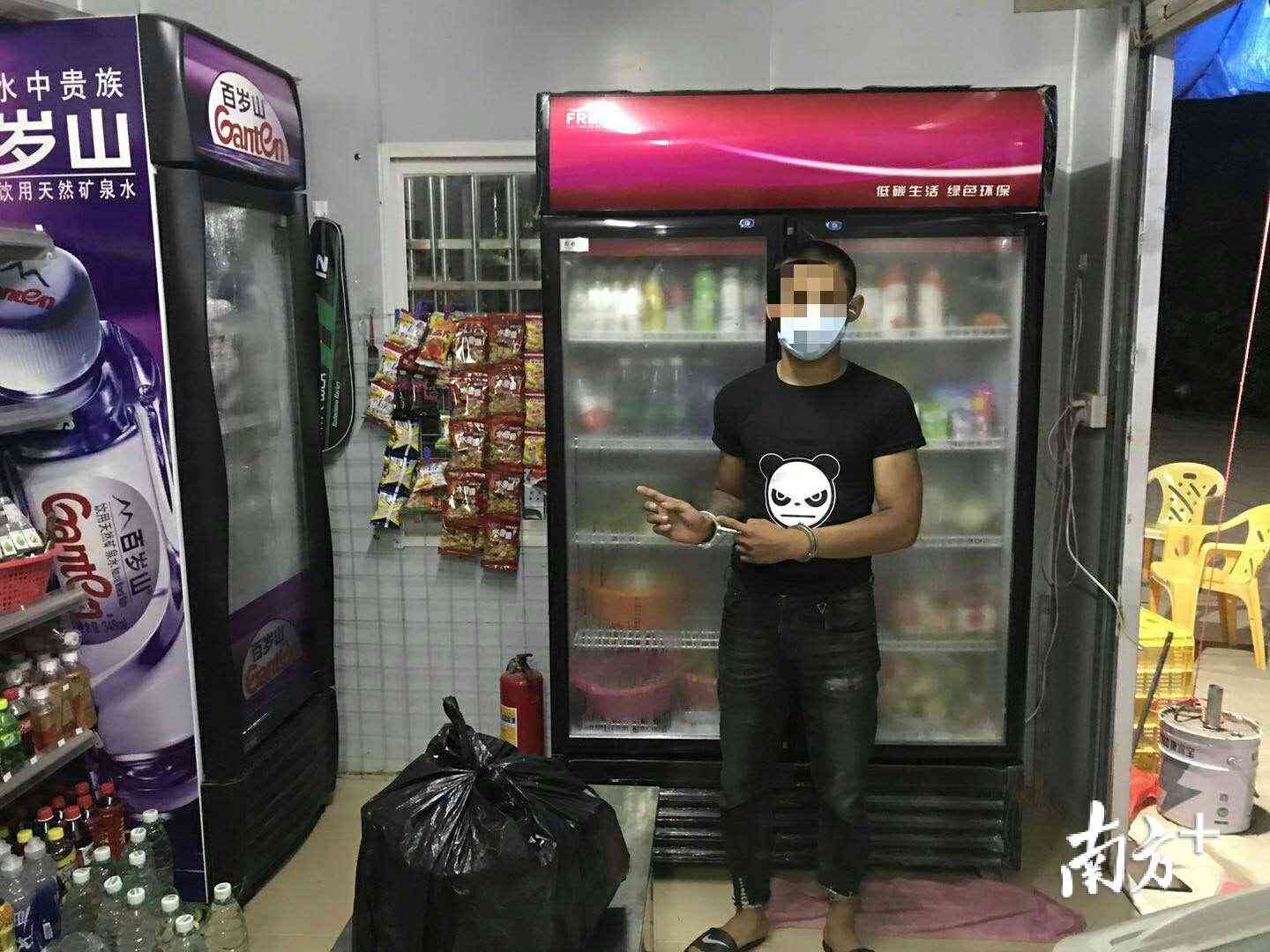 普宁市大坝钻彩化妆品店(普宁市大坝钻彩化妆品店在哪里)插图2 普宁市大坝钻彩化妆品店(普宁市大坝钻彩化妆品店在哪里)插图2