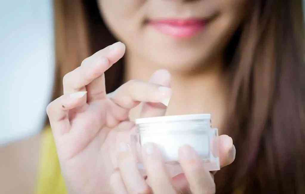 化妆品含玫瑰成分表(玫瑰的化妆品)插图1