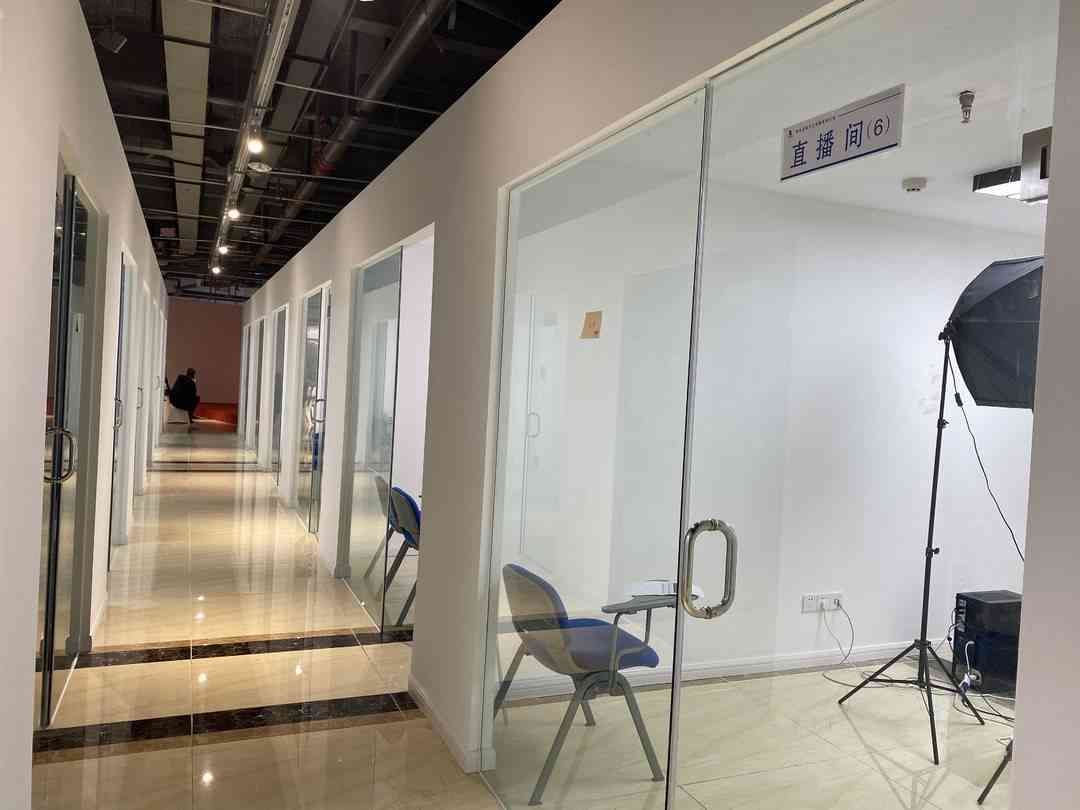 成套化妆品的成本利润率(化妆品净利润率)