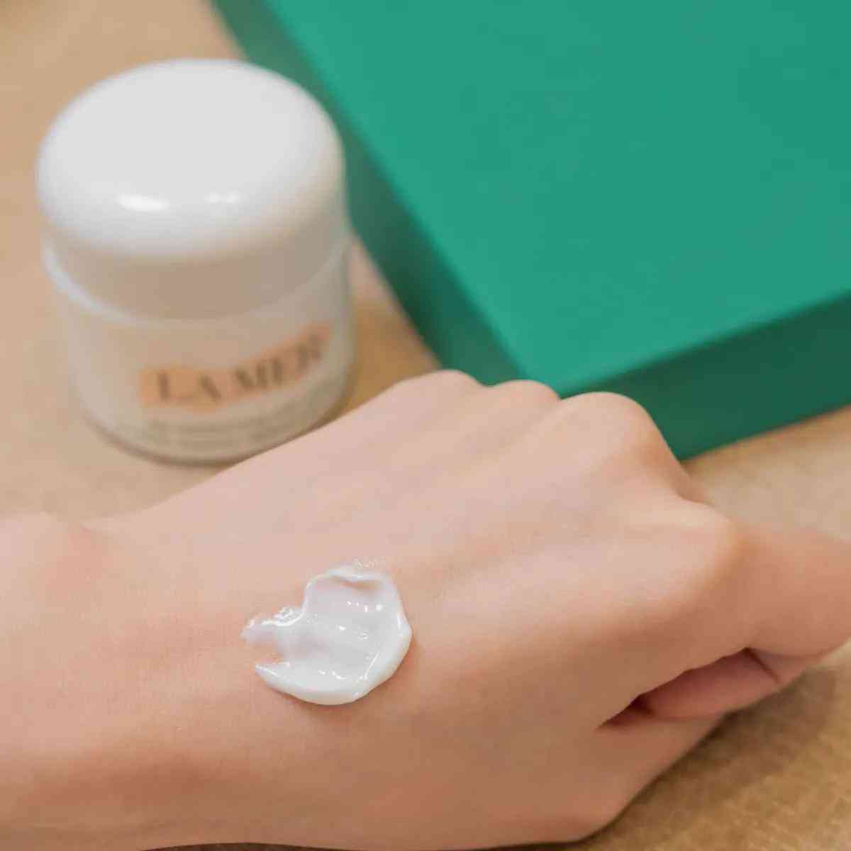 30岁化妆品平价好用(30岁买什么化妆品好用又实惠)插图18 30岁化妆品平价好用(30岁买什么化妆品好用又实惠)插图18