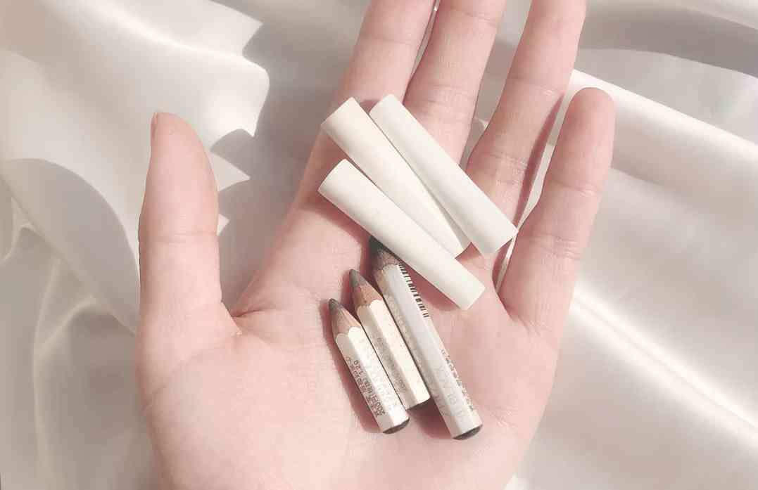 全部化妆品清单衣服价格(化妆品产品价格表)插图3 全部化妆品清单衣服价格(化妆品产品价格表)插图3