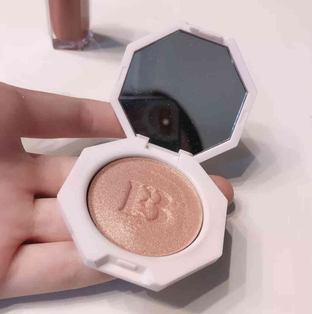 全部化妆品清单衣服价格(化妆品产品价格表)插图8 全部化妆品清单衣服价格(化妆品产品价格表)插图8