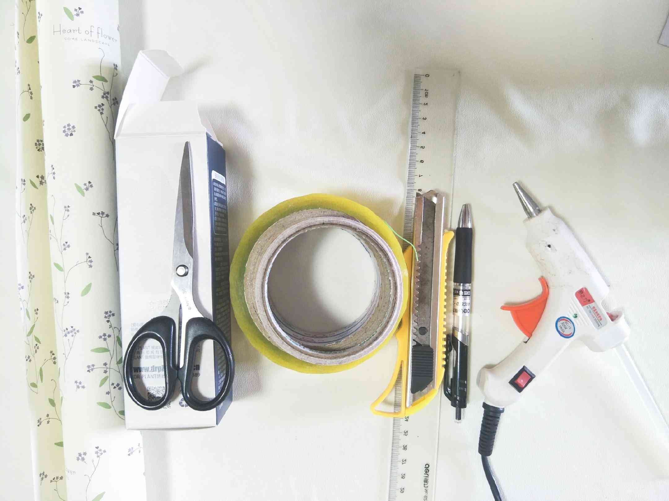 怎么用纸板做化妆品儿童(儿童怎么自制化妆品)