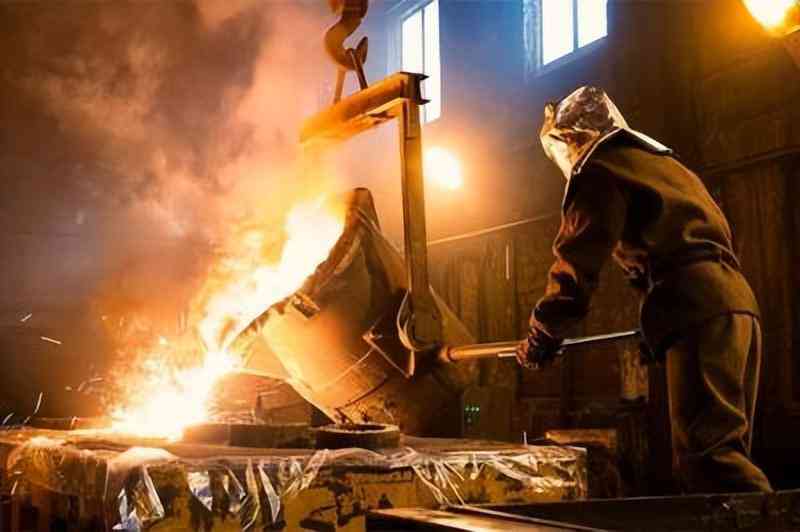 今日钯金价格走势图(现货黄金走势图)插图1