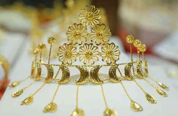 龙凤祥今日黄金价格(龙凤祥珠宝黄金价格)