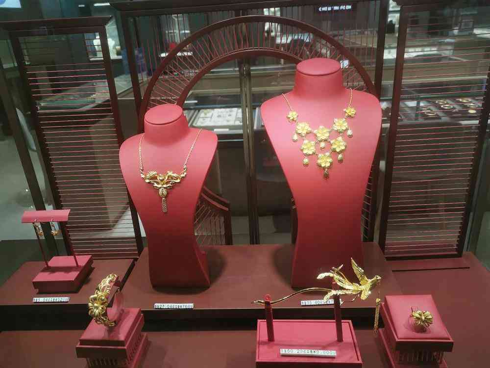 煌明煌今日金价(煌明煌店在哪里)插图1 煌明煌今日金价(煌明煌店在哪里)插图1