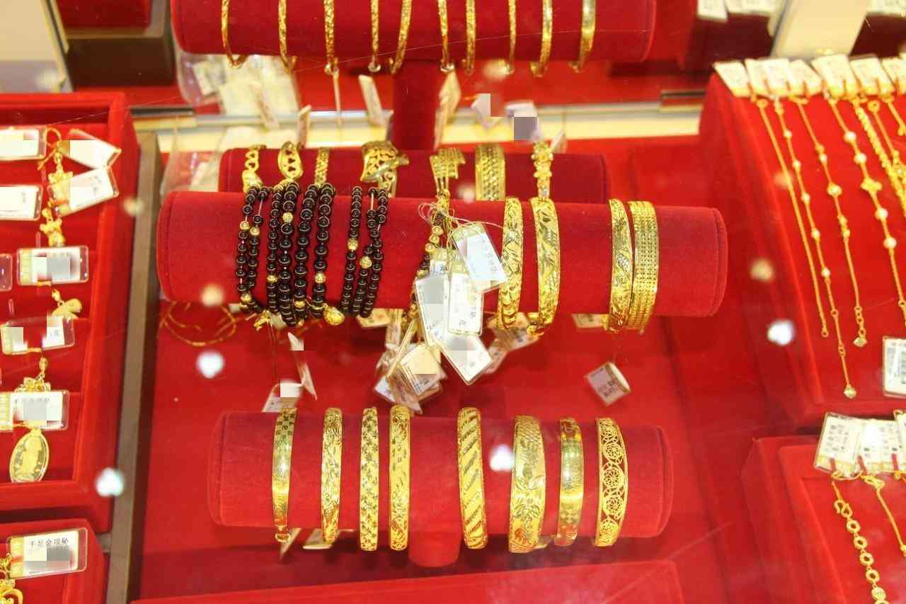 龙凤珠宝今日黄金价格(龙凤珠宝今日黄金价格走势)插图9