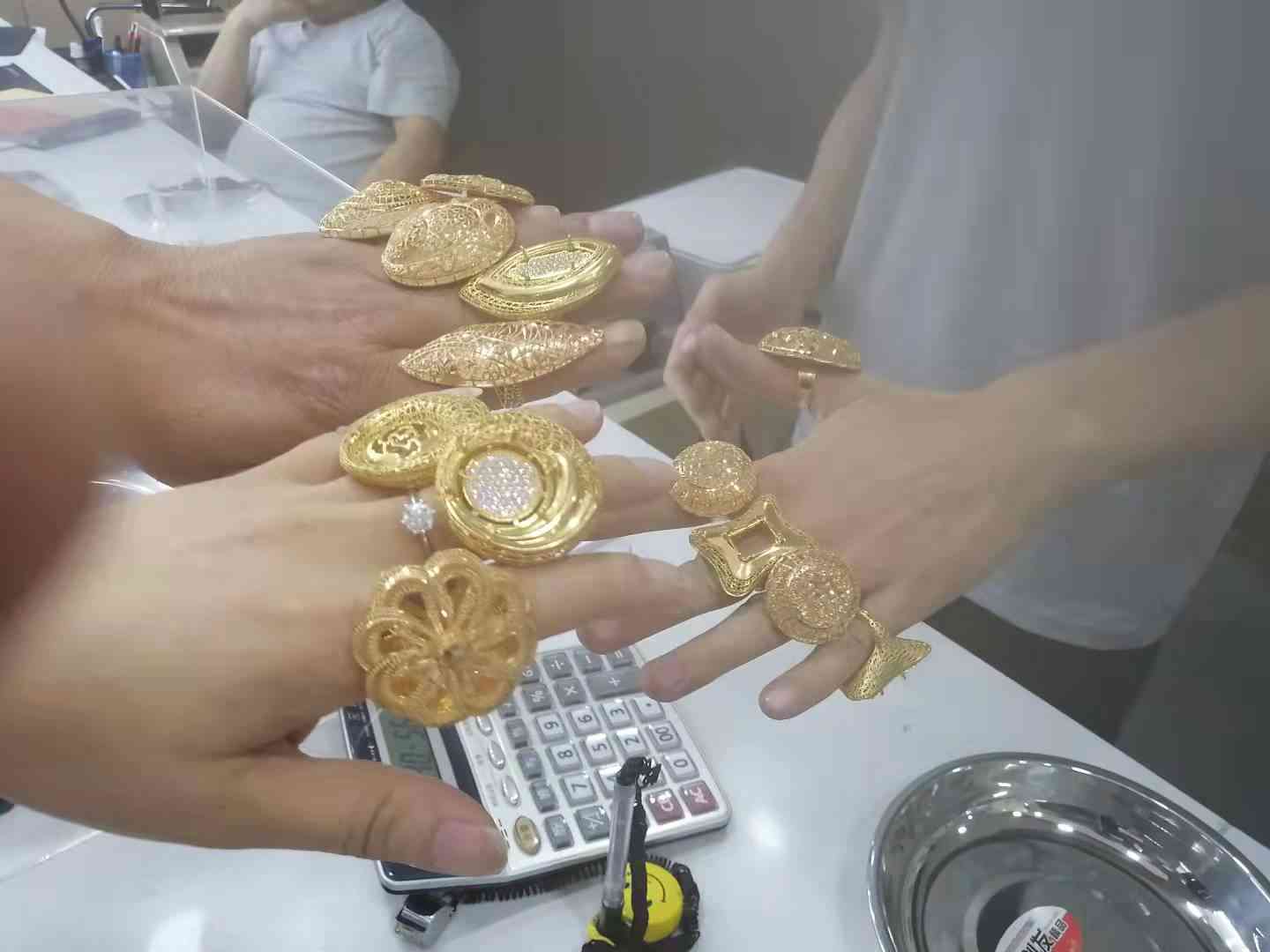 dbe黄金价格今日查询(黄金报价今日 查询)插图5