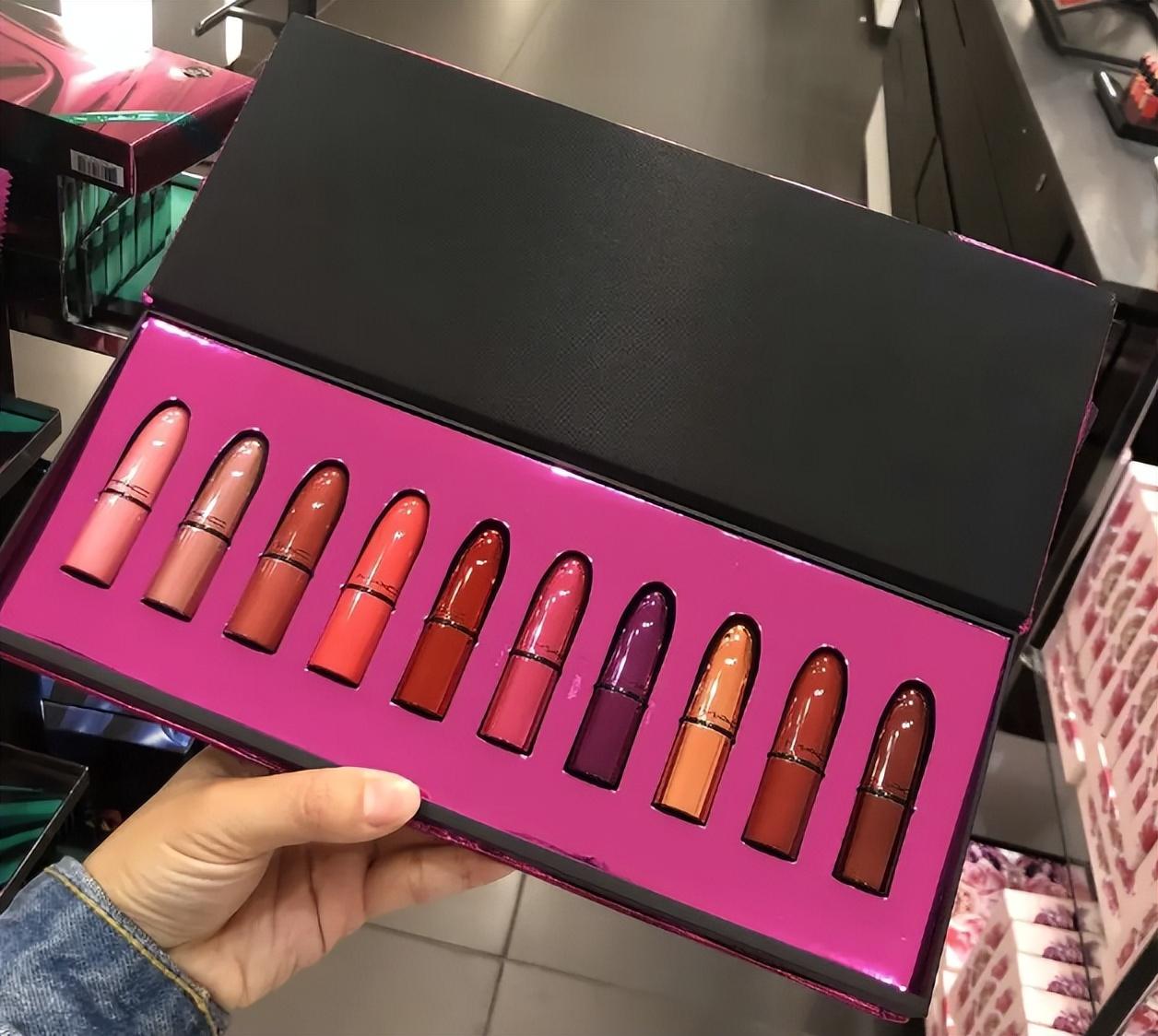 旅行带迷你化妆品(旅行带迷你化妆品怎么样)