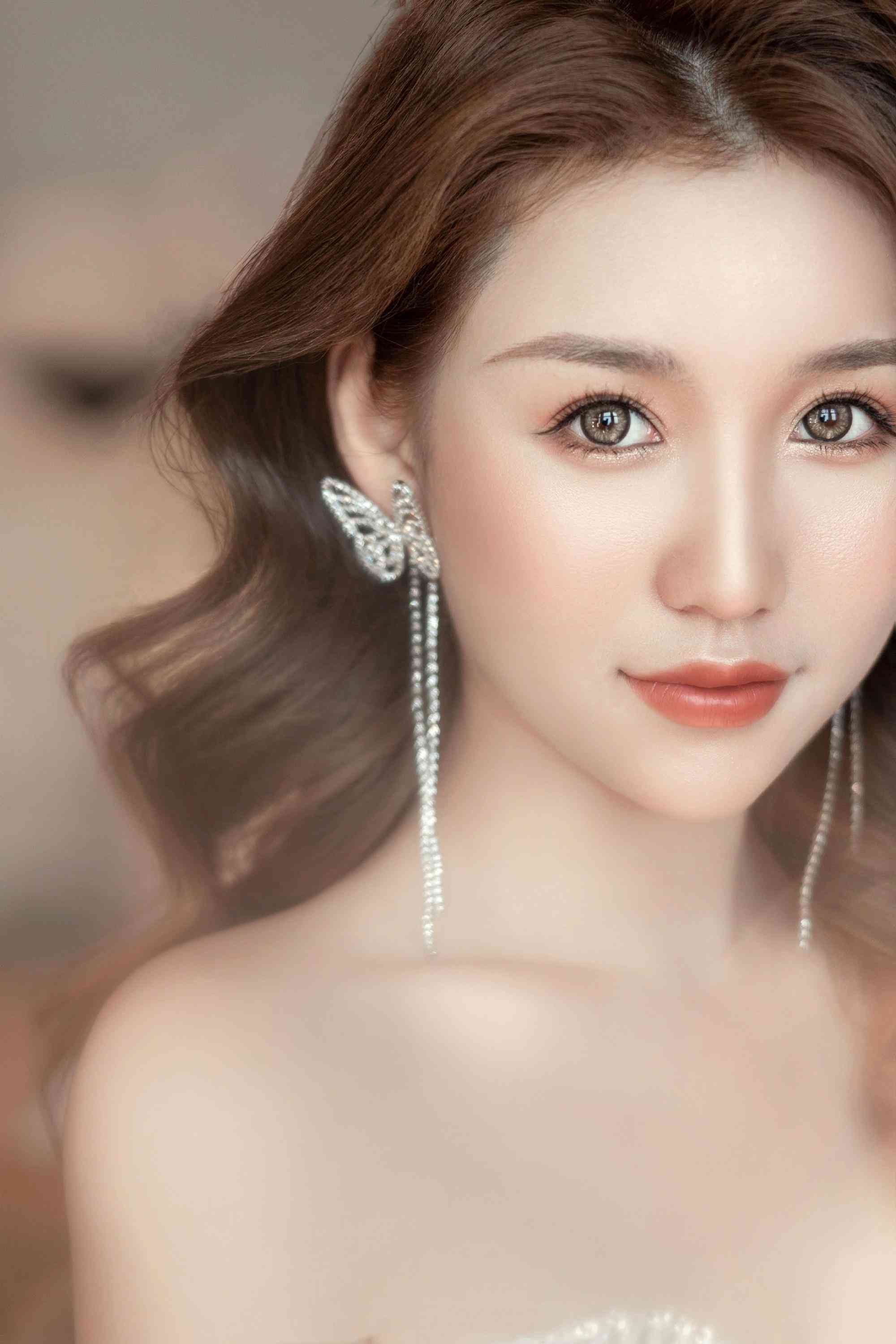 化妆品店培训费用多少钱(化妆品店培训费用多少钱啊)