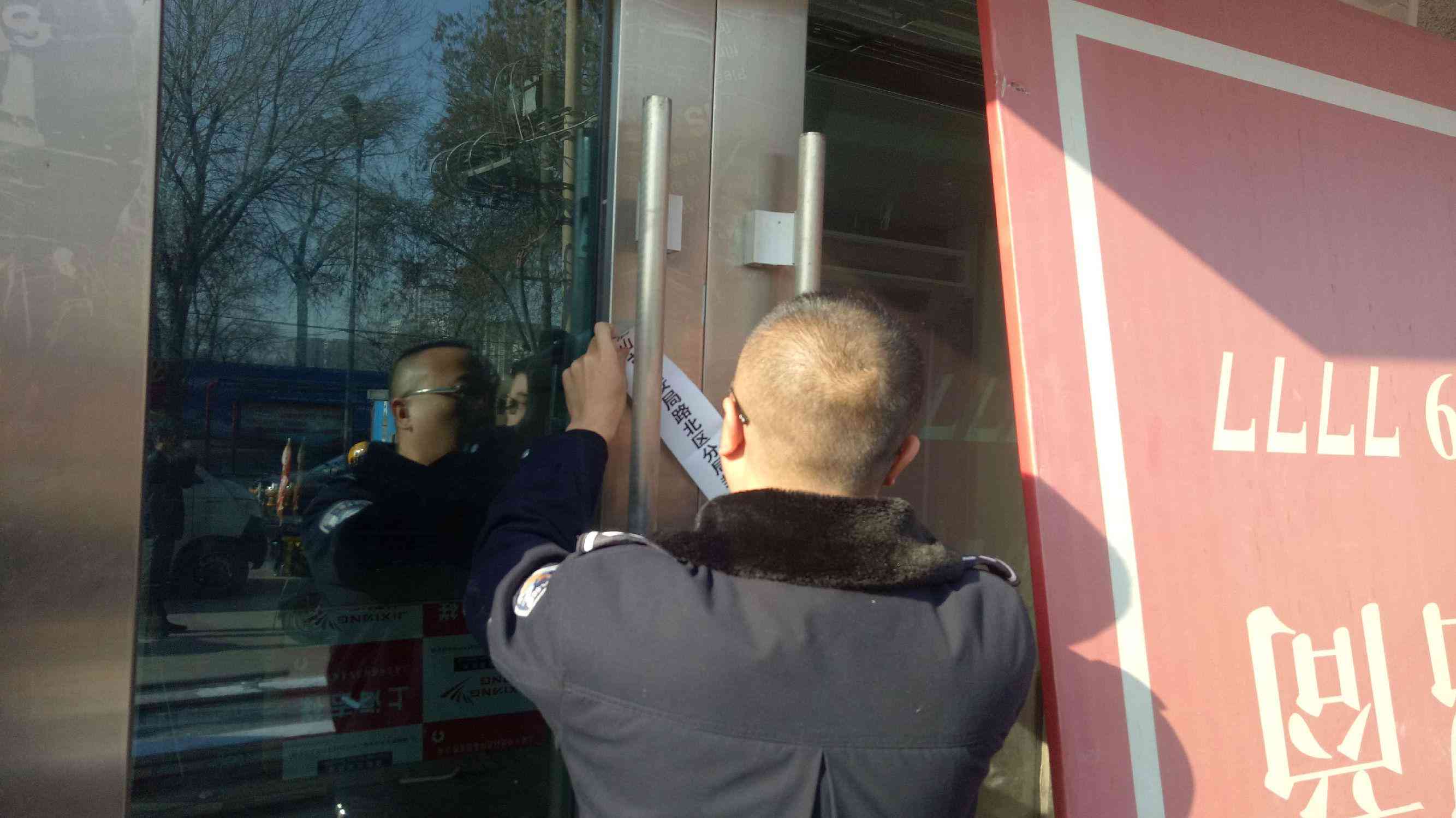 化妆品店要备灭火器吗(化妆品店需要灭火器吗)