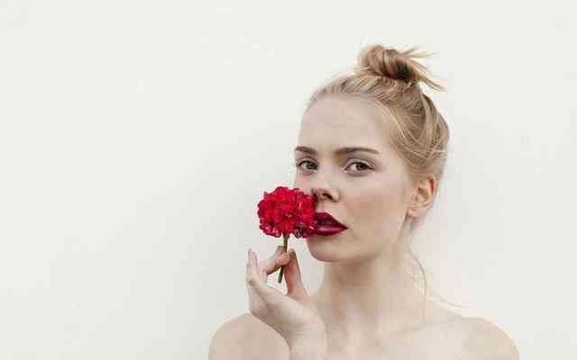 抗氧化化妆品禁忌词(抗氧化化妆品有用吗)